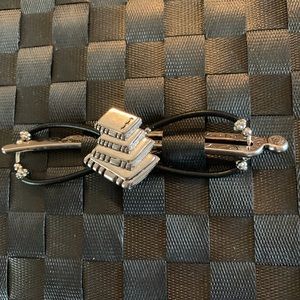 Lilla Rose Patented Flexi Clip โBooksโ